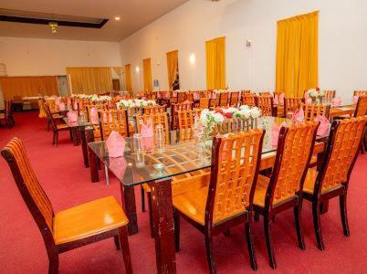 Delma Mount View Hotel Kandy Bagian luar foto