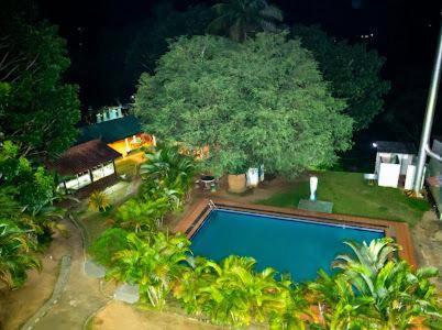 Delma Mount View Hotel Kandy Bagian luar foto